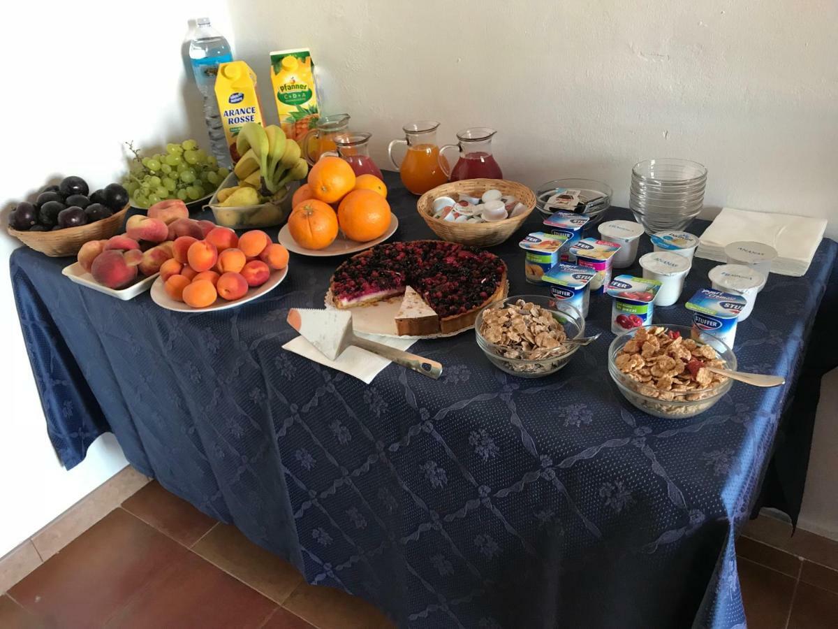 La Mimosa B&B Pula Esterno foto